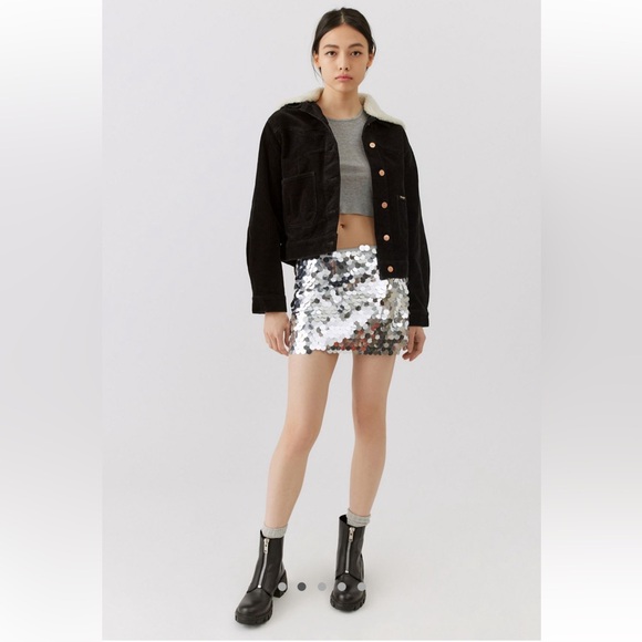 Wrangler Women’s Corduroy Western Ranch Jacket in Black Medium (worn once) - Picture 2 of 11